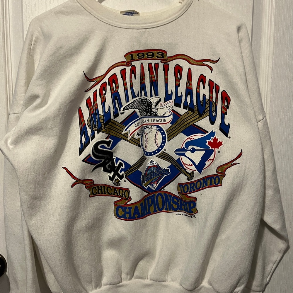 MLB White Crewneck Sweater with Bold Graphic Design